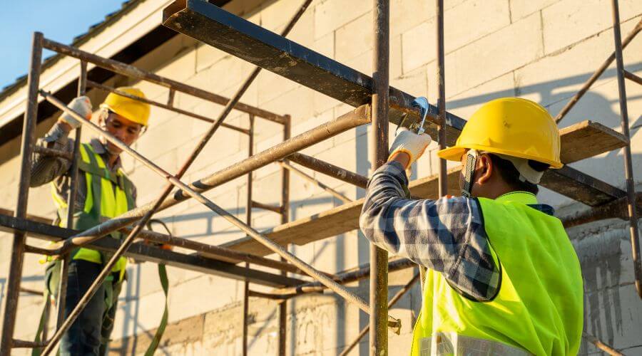Professional gutter cleaning in Belvidere, NC